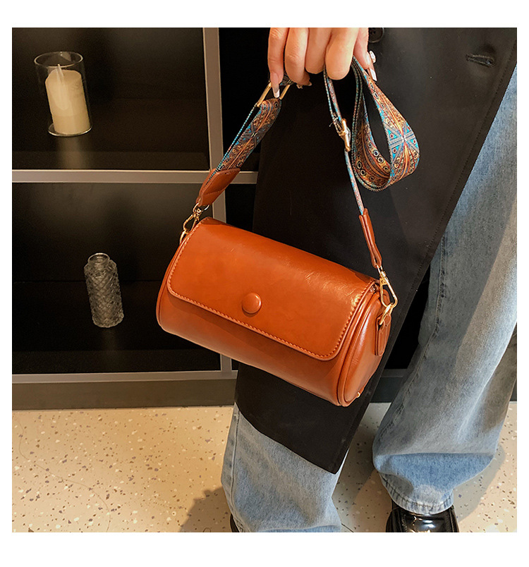 2025 retro women's bag, four-season multi-functional wide-shoulder crossbody bag