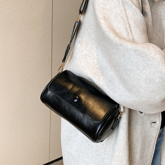 2025 retro women's bag, four-season multi-functional wide-shoulder crossbody bag