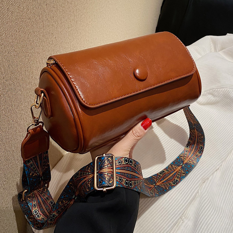 2025 retro women's bag, four-season multi-functional wide-shoulder crossbody bag